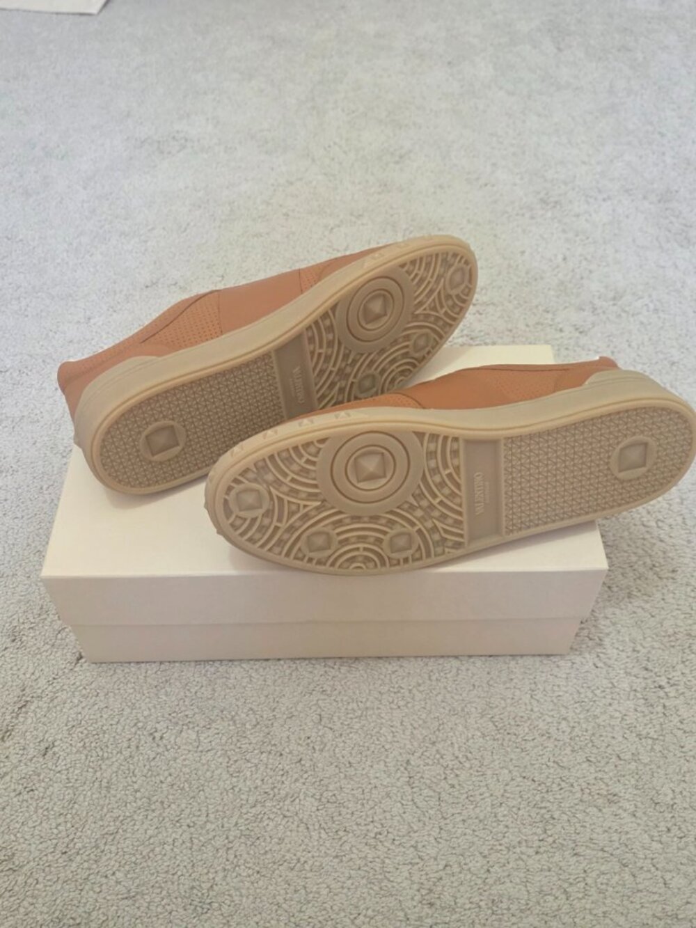 VALENTINO GARAVANI Upvillage Perforated Sneaker Roasted 44 - Picture 7 of 12